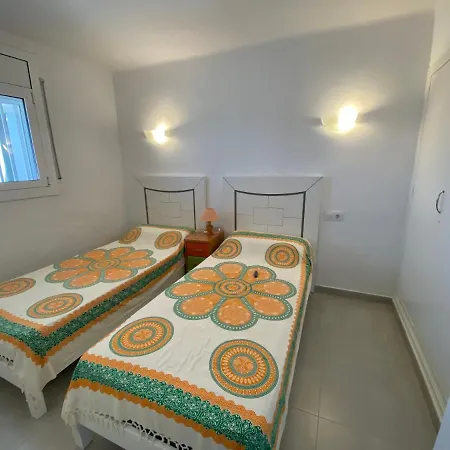 Apartment Miramar 44 Roses