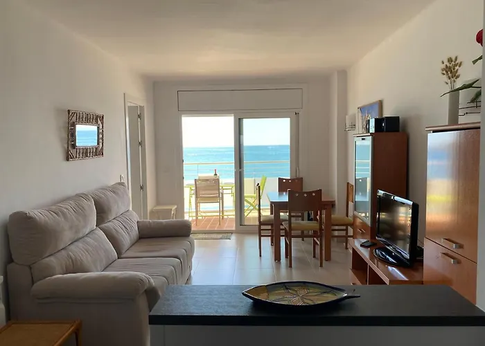 Apartment Miramar 44 Roses