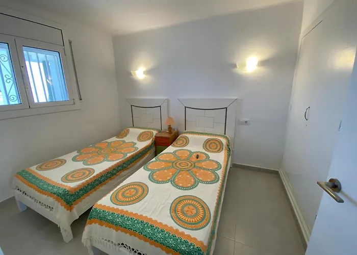 Apartment Miramar 44 Roses