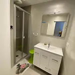 Miramar 44 Apartment *