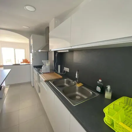Miramar 44 Apartment