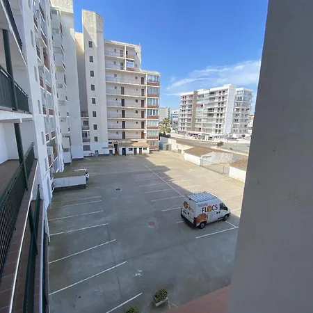 Miramar 44