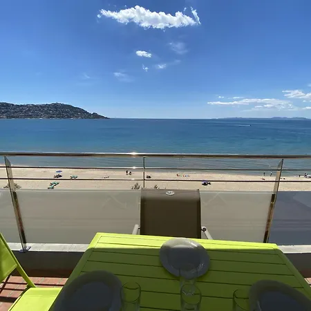 Apartment Miramar 44 Roses