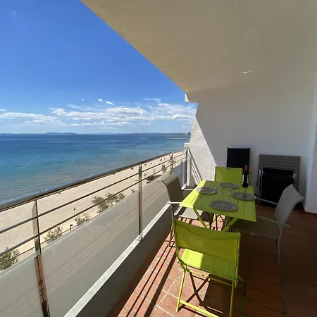 Miramar 44 Roses