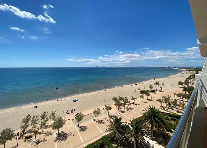 Διαμέρισμα Miramar 44 *